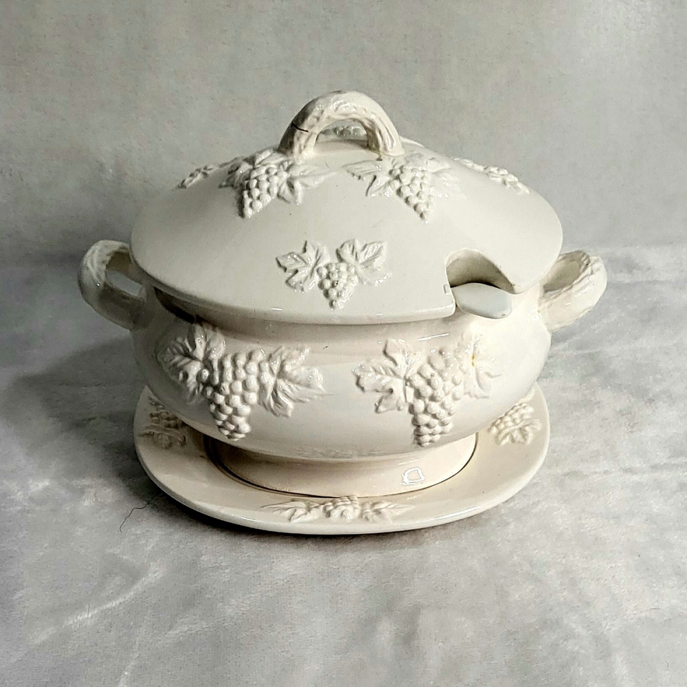 Vintage Arnart Gravy Boat Milk Glass